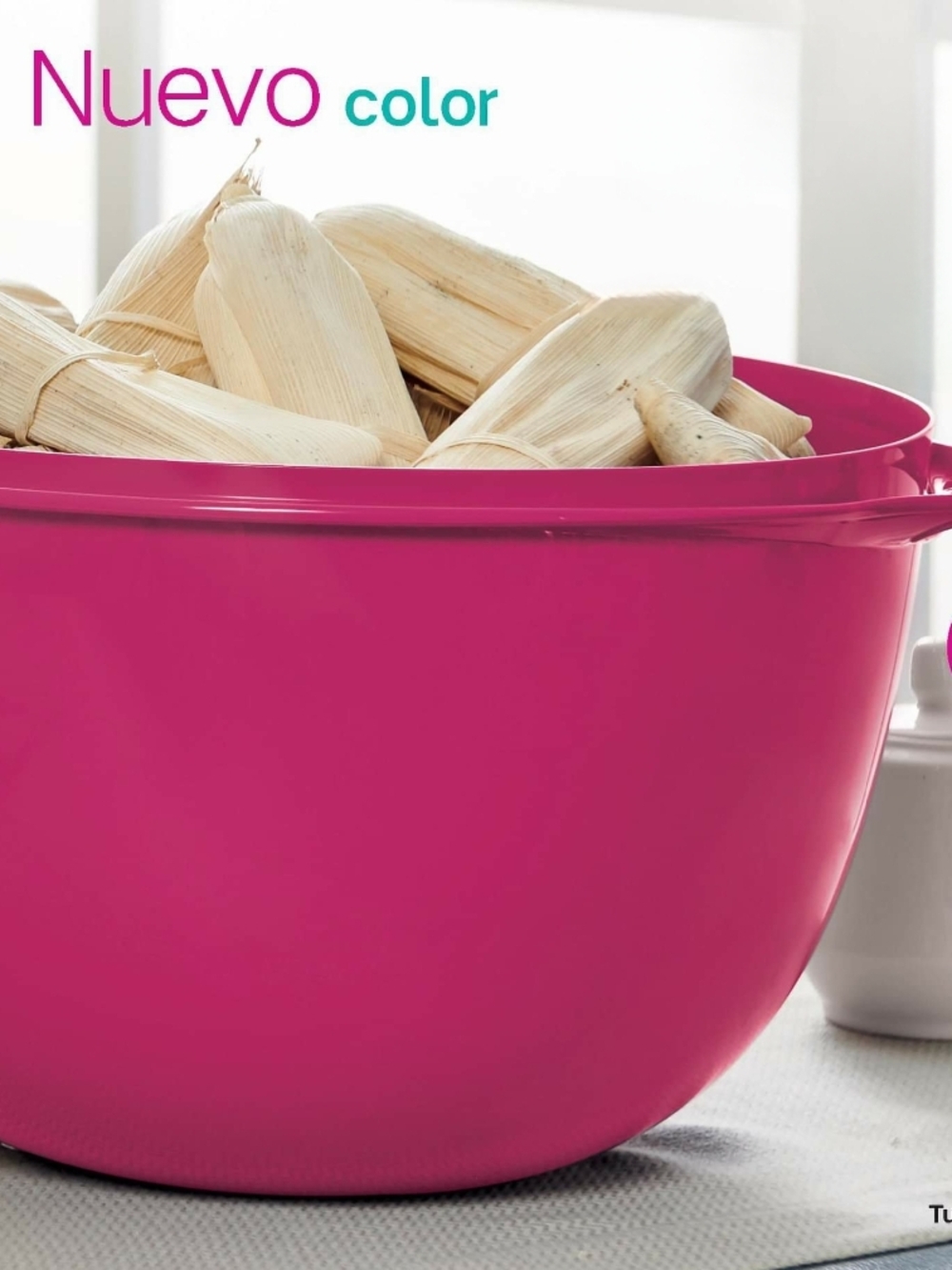 Tupperware Jumbo Thatsa Bowl